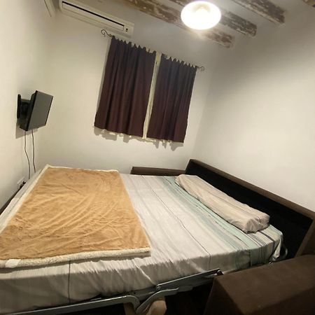 Viejo Hospedaje B&B Almeria Bagian luar foto