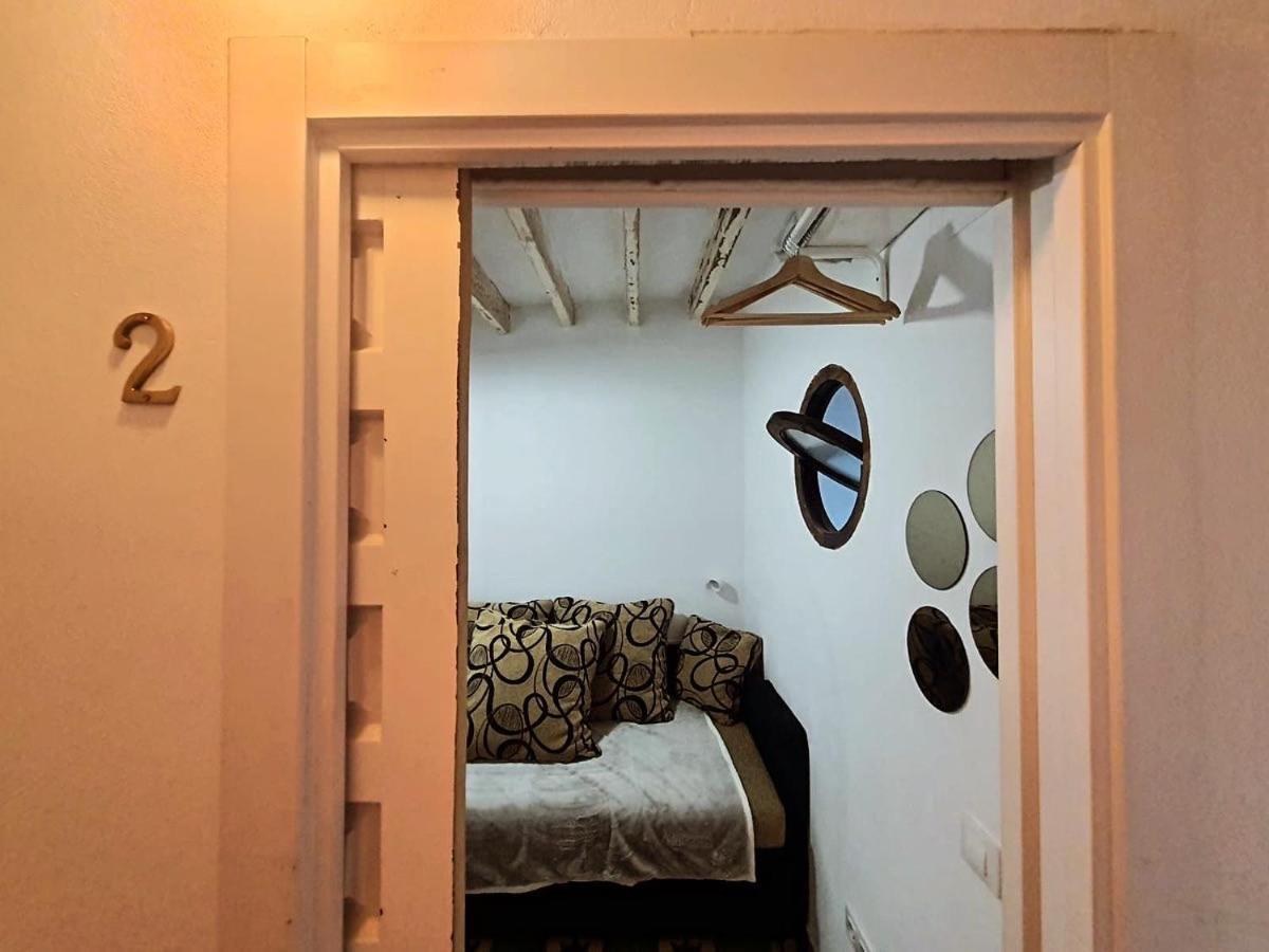 Viejo Hospedaje B&B Almeria Bagian luar foto